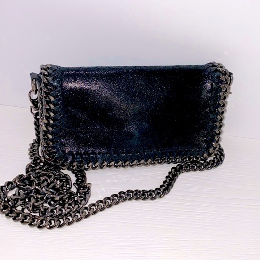Vera Pelle Navy Metallic Black Chain Crossbody
Clutch Bag